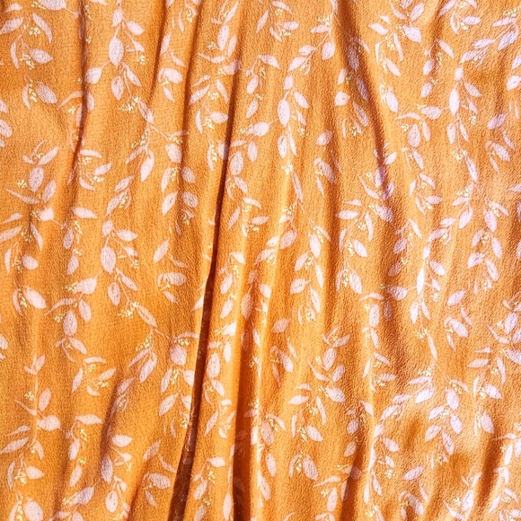 A New Day Top - Picture 3 of 3